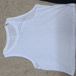 Balance collection crop tank